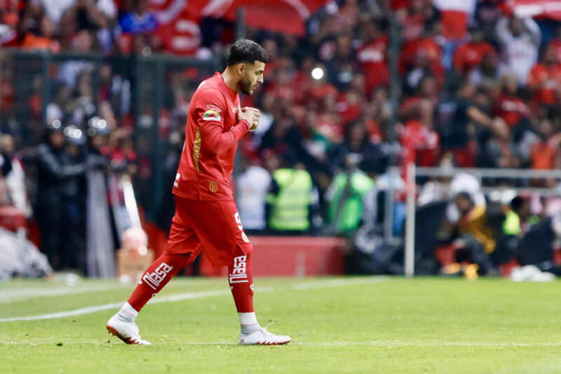 Concachampions 2026: boletos internacionales y millonarias recompensas Imagen de archivo de Alexis Vega, del Toluca. EFE/ Felipe Gutiérrez