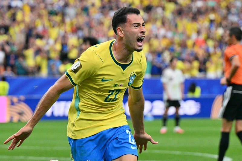 HOUSTON (United States), 29/06/2026.- Gabriel Martinelli of Brazil celebrates after scoring the 2-1 goal during the FIFA World Cup 2026 Round of 32 match Brazil against Japan, in Houston, USA, 29 June 2026. (Brasil, Japón) EFE/EPA/SAM WASSON