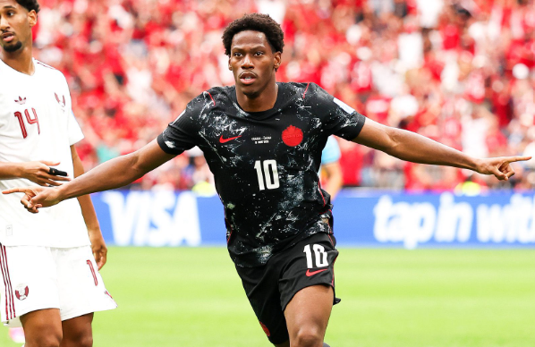 Canadá golea 6-0 a Qatar en una noche histórica mundialista