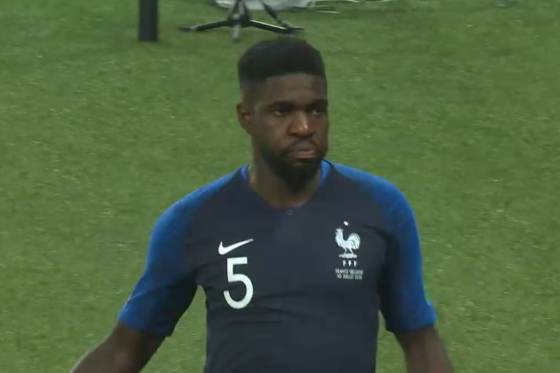 Samuel Umtiti con Francia en el Mundial 2018.