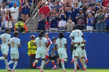 FOXBOROUGH (ESTADOS UNIDOS), 26/06/2026.- Jugadores de Francia celebran un gol de Ousmane Dembélé (d) este viernes, en un partido del grupo I del Mundial de la FIFA 2026 entre Noruega y Francia en el estadio Gillette de Foxborough (Estados Unidos). EFE/ Octavio Guzmán