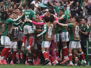 "Qué pendejo": hinchas de México explotan en redes a pesar del triunfo