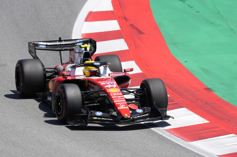 Lewis Hamilton consigue su primera victoria con Scuderia Ferrari