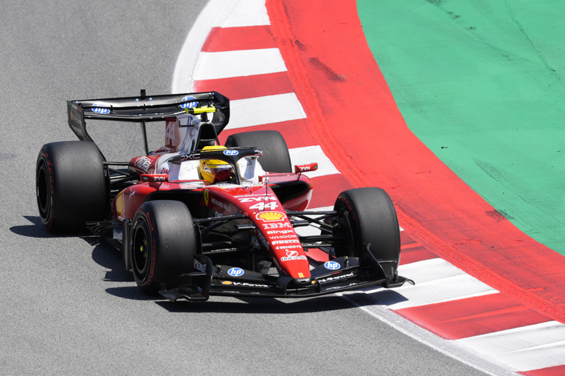 Lewis Hamilton consigue su primera victoria con Scuderia Ferrari