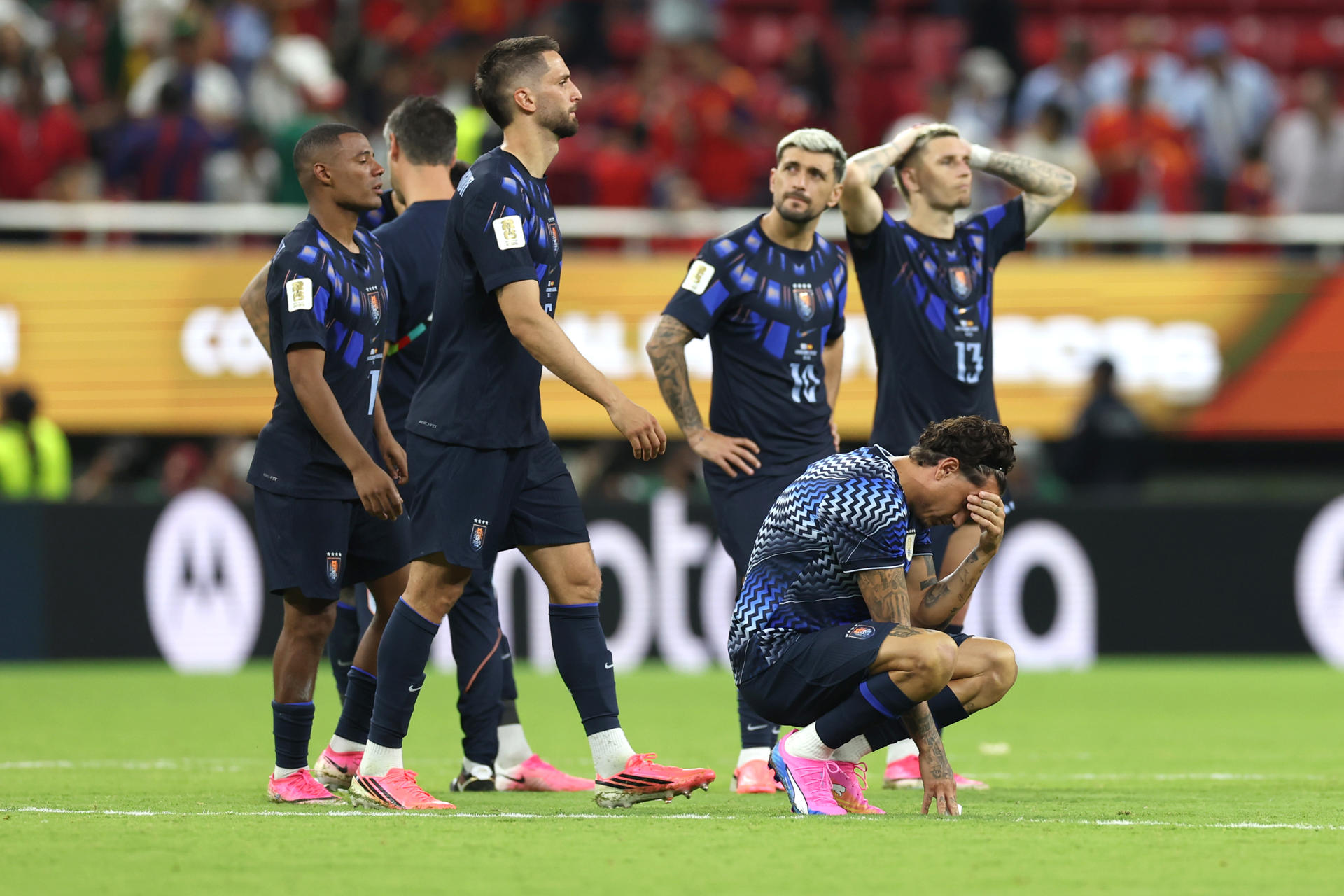 Manuel Ugarte sufre rotura de ligamentos cruzados Jugadores de Uruguay se lamentan al final de un partido del grupo H del Mundial de la FIFA 2026 entre Uruguay y España en el estadio Akron en Guadalajara (México). EFE/ Alex Cruz