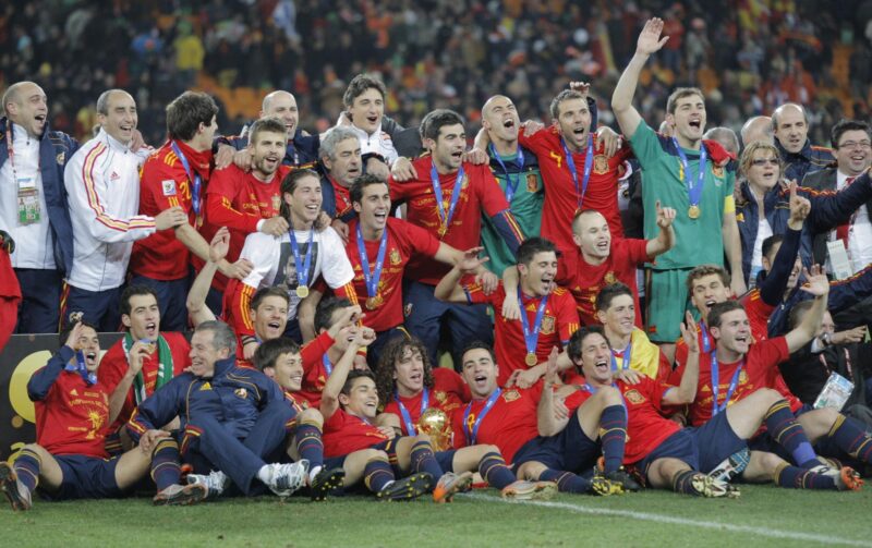 Los jugadores de la selección española, en una foto de archivo cuado fueron campeones del mundo en 2010. EFE/Lavandeira Jr.
