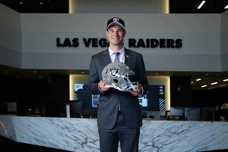 Fernando Mendoza firma con los Raiders por 57.2 MDD como 1° del Draft Fernando Mendoza firma con los Raiders por 57.2 MDD como 1° del Draft