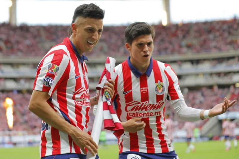 Estos son los 10 partidos imperdibles de Leagues Cup 2026 Roberto Alvarado (i) y Jonathan Perez de Chivas celebran un gol este sábado, en un partido de la Liga MX entre Guadalajara y Juárez en el Estadio Akron, en Guadalajara, Jalisco (México). EFE/ Francisco Guasco