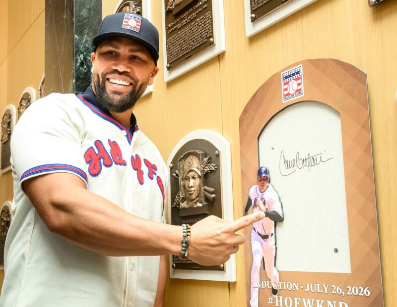 ¿Quién es Carlos Beltrán y por qué llega al Salón de la Fama MLB?
