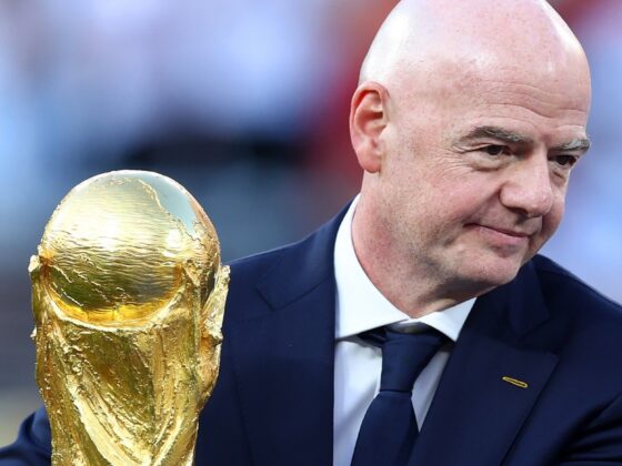 Los pros y contras de que Gianni Infantino “venda” el Mundial
