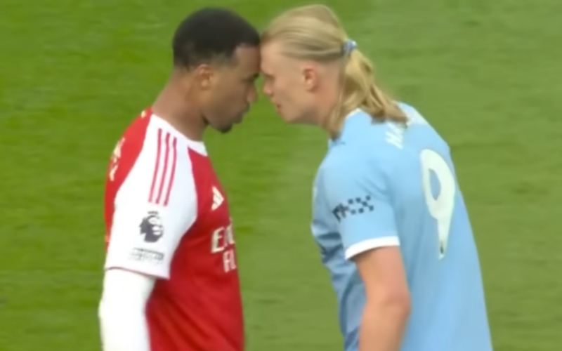 Duelo entre Gabriel y Haaland. Captura de pantalla.