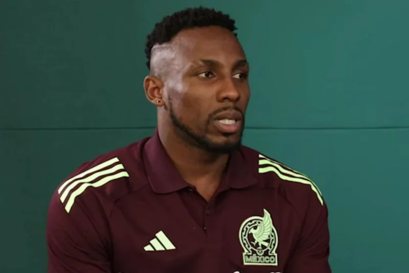 Julián Quiñones, seleccionado mexicano