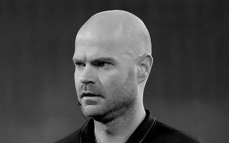 Fallece el árbitro Rob Dieperink. Captura de pantalla (@KNVB).