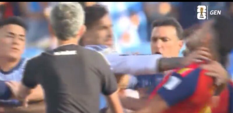 Leandro Paredes pierde los estribos tras derrota en final del Mundial
