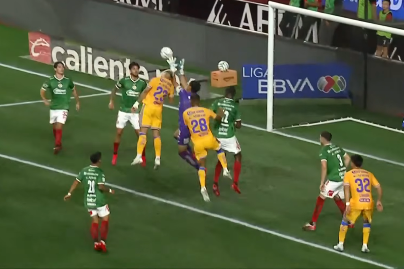 Los Xolos vencen al Tigres UANL con dos goles decisivos