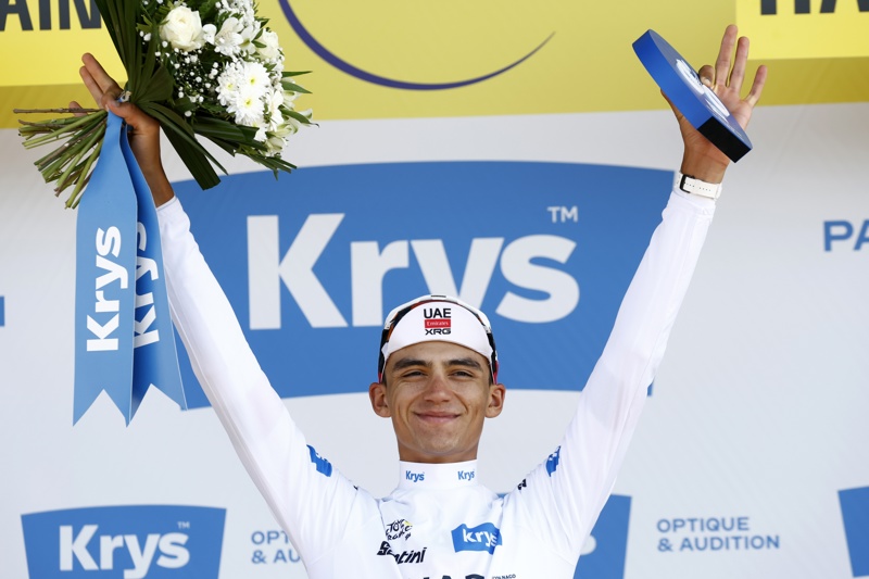 Isaac del Toro defiende el podio y alista ataque en el Tour