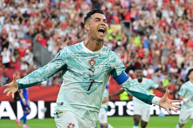 “Probablemente, este será mi último año”: Cristiano Ronaldo El portugués Cristiano Ronaldo celebra su gol, de penalti, ante Croacia en partido de los dieciseisavos de final del Mundial 2026 en Toronto. EFE/EPA/EDUARDO LIMA