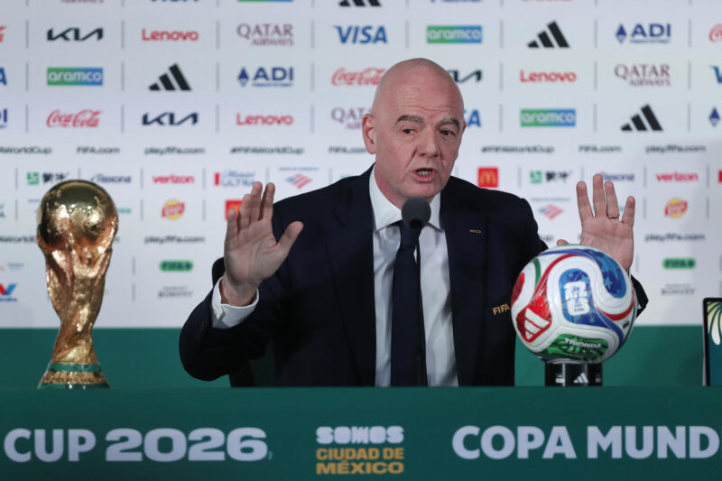 Caos en la FIFA: Trump no le contesta las llamadas a Infantino El presidente de la FIFA, Gianni Infantino, durante una rueda de prensa en Ciudad de México (México), con motivo del Mundial 2026. EFE/ Isaac Esquivel