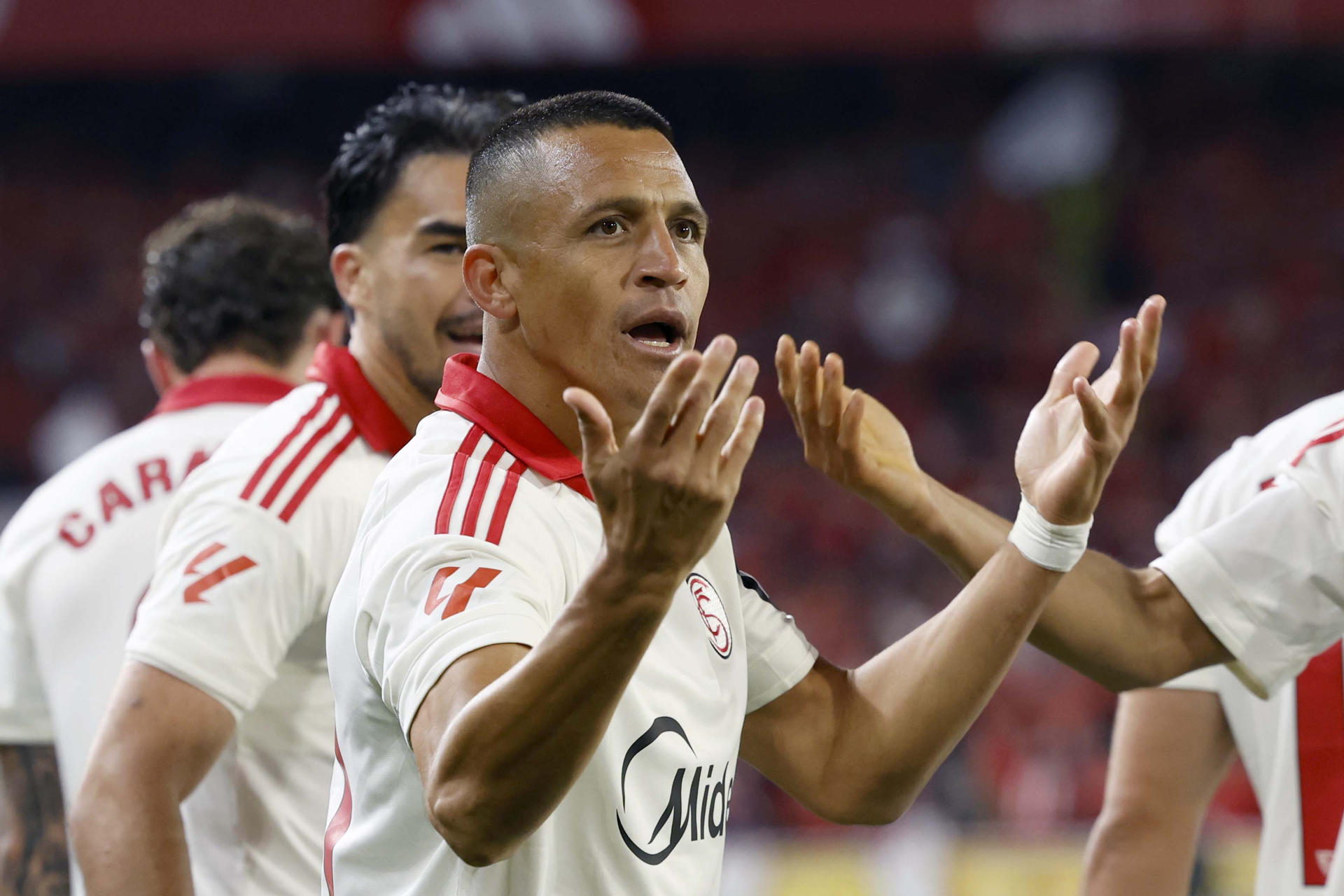 CF Montréal confirma el fichaje estelar de Alexis Sánchez Foto de archivo del delantero chileno Alexis Sánchez tras anotar el primer gol del Sevilla durante el partido de la jornada 34 de LaLiga EA Sports 2025/2026 ante la Real Sociedad en el estadio Ramón Sánchez-Pizjuán de la capital andaluza. EFE/Julio Muñoz