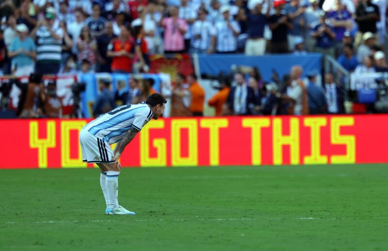 Lionel Messi de Argentina reacciona este domingo, al finalizar el partido de la final del Mundial de la FIFA 2026 entre España y Argentina en el estadio MetLife en Nueva Jersey (Estados UnidosEFE/EPA/CHRISTOPHER NEUNDORF