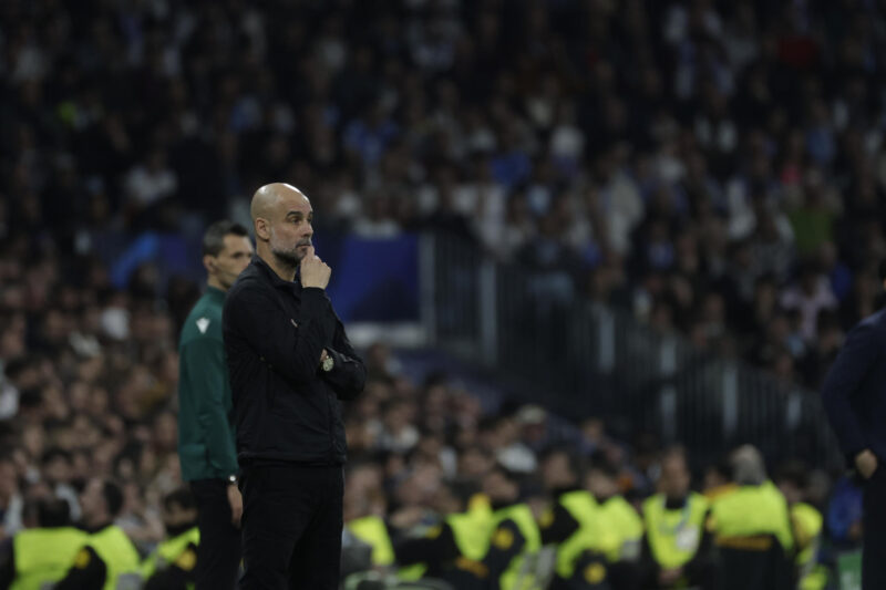 Fotografía del pasado 11 de marzo, en la que puede verse al técnico  español Pep Guardiola, durante un partido como entrenador del Manchester City. EFE/Juanjo Martín.
