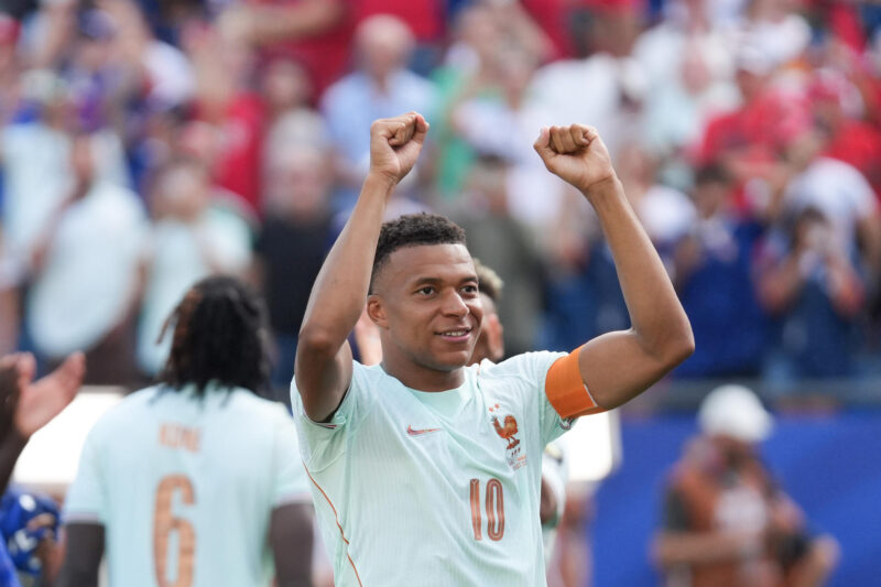 Kylian Mbappé, de Francia, celebra el triunfo ante Marruecos que le dio a su equipo el pase a la semifinal del Mundial 2026. EFE/Ángel Colmenares