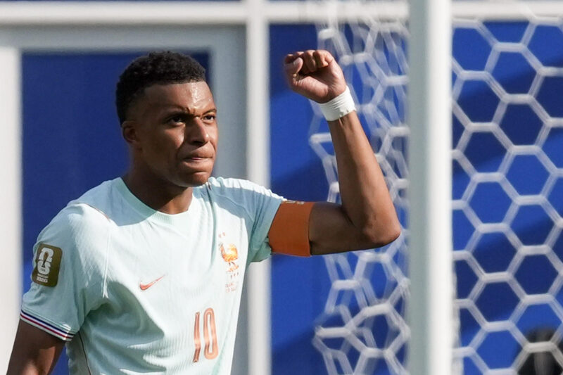 Los partidos del Mundial 2026 que se juegan hoy martes 14 de julio Mbappe celebra un gol ante Marruecos, el pasado jueves. EFE/ Ángel Colmenares