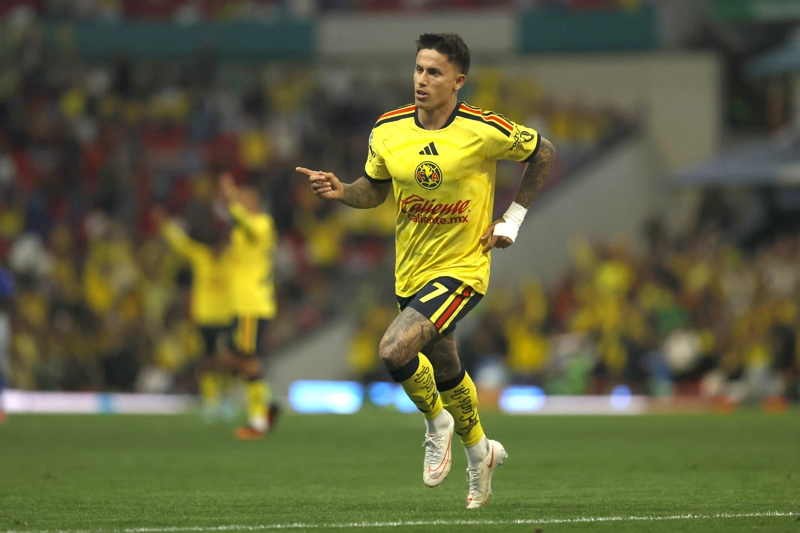 CIUDAD DE MÉXICO (MÉXICO), 29/08/2026.- Brian Rodríguez de América celebra un gol este sábado, en un partido de la jornada 6 de la Liga MX entre América y Puebla en el estadio Banorte, en Ciudad de México (México). EFE/ Sáshenka Gutiérrez