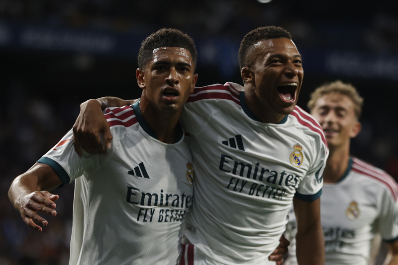 Carlos Espí rescata al Real Madrid en el 90' para vencer al Espanyol