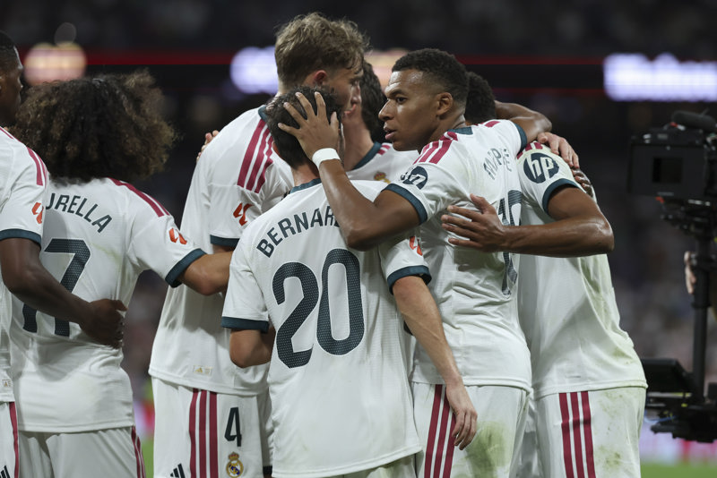 Mbappé con un triplete ilumina el regreso de Mourinho al Bernabéu