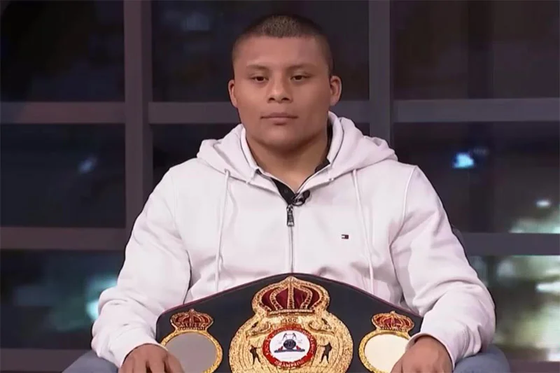 Isaac “Pitbull” Cruz, boxeador mexicano