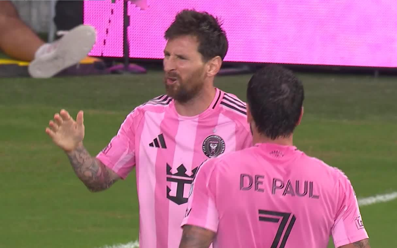 Lionel Messi celebrando uno de sus goles con Inter Miami ante CF Montreal. Captura de pantalla.