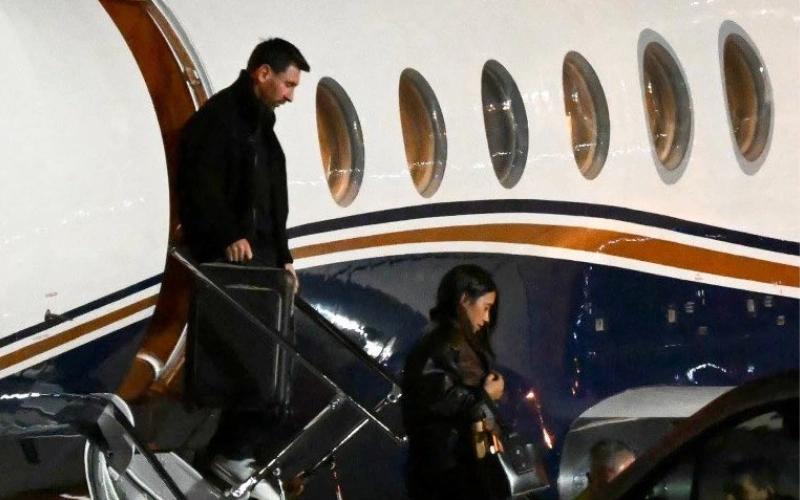 Lionel Messi en su llegada a Argentina. Captura de pantalla.