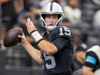 Fernando Mendoza y unos números superlativos en su debut con Raiders