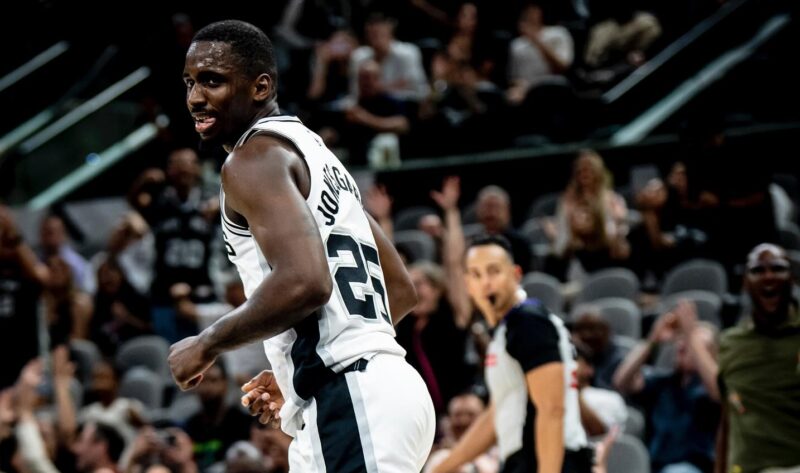 David Jones Garcia: el dominicano que busca espacio con los Spurs