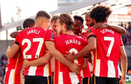 Brentford golea a un Tottenham que sigue jugando mal
