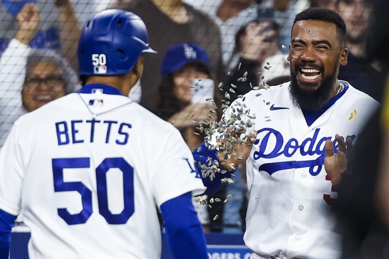 Gran Mookie Betts: Los Ángeles Dodgers vencen a Nationals