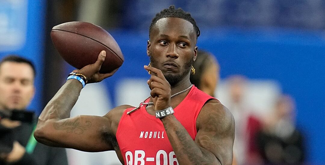 Joe Milton protagonizó una sorpresa después del corte inicial. Dallas lo dejó en libertad el lunes para abrir espacio al corredor Emari Demercado.  @joemilton5